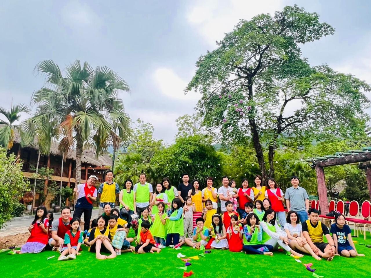 Hoa Binh Hotel Buitenkant foto